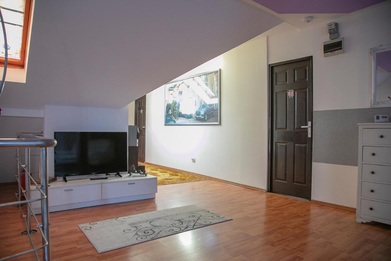 Xxl-House Apartment Targu Mures Exterior photo